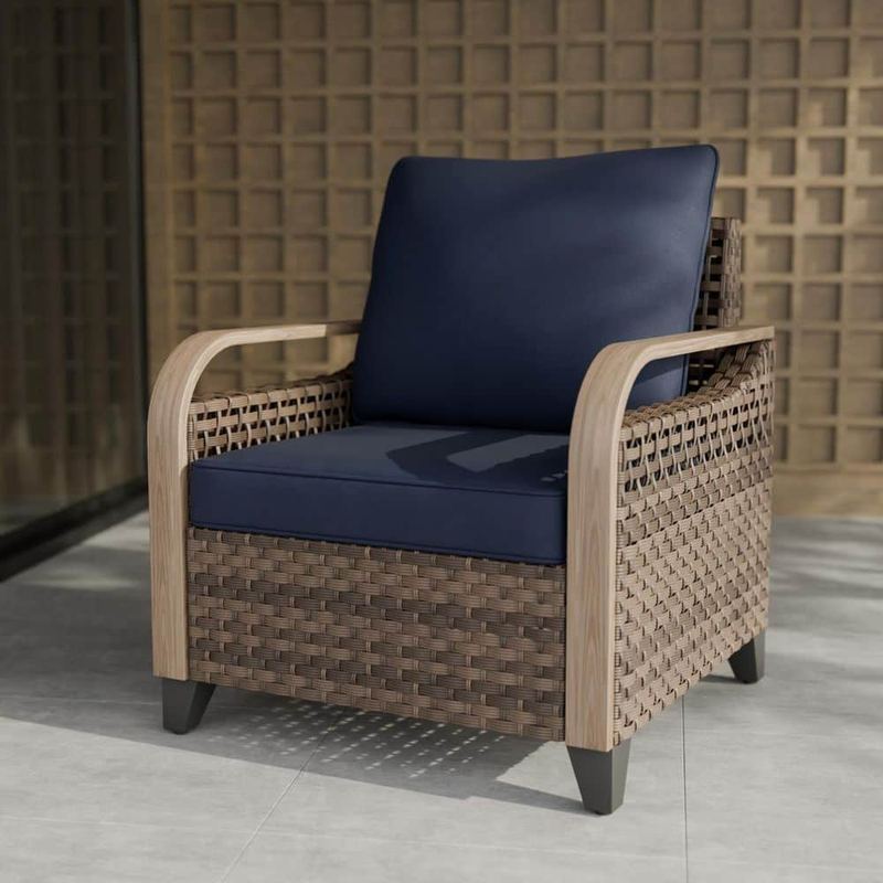 EAGLE PEAK - Patio Wicker Outdoor Lounge Chair with Blue Cushions