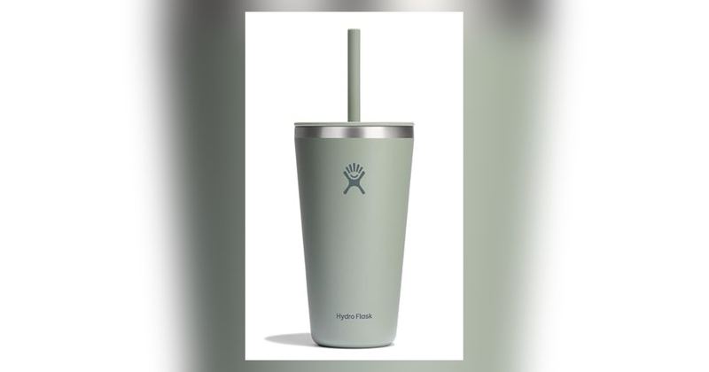 $10 28 OZ HYDRO FLASK ON AMAZON